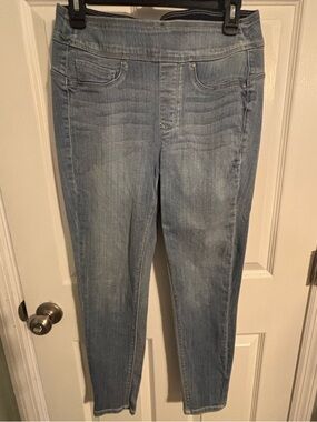 😍NYDJ Light Blue Cropped Skinny Jeans - Size 6